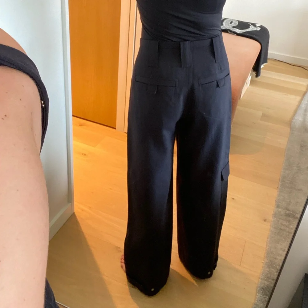 GANNI Wide Leg Cargo Pants, Dark Blue - Size 36 (US6) - Picture 3 of 11